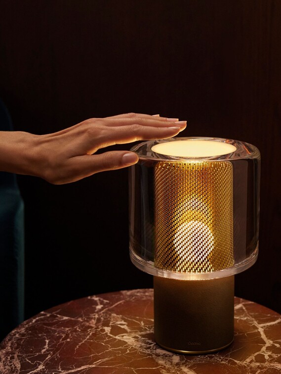 Occhio Era lusso grande G glass sphere table luminaire touchless control gesture
