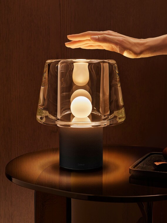 Era grande G coffeetable gesture